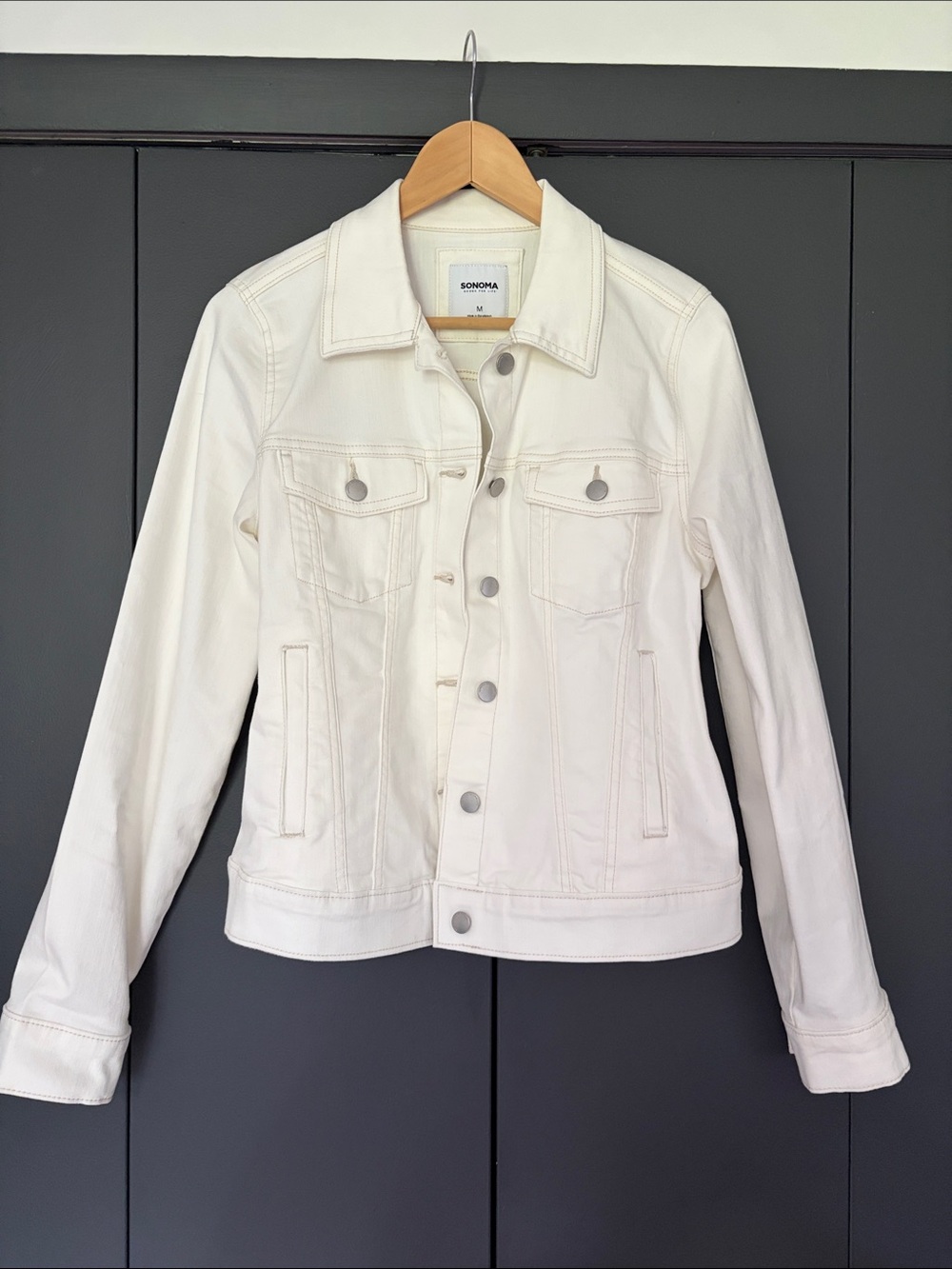 Sonoma Women's White Denim Jacket, NWOT, size medium